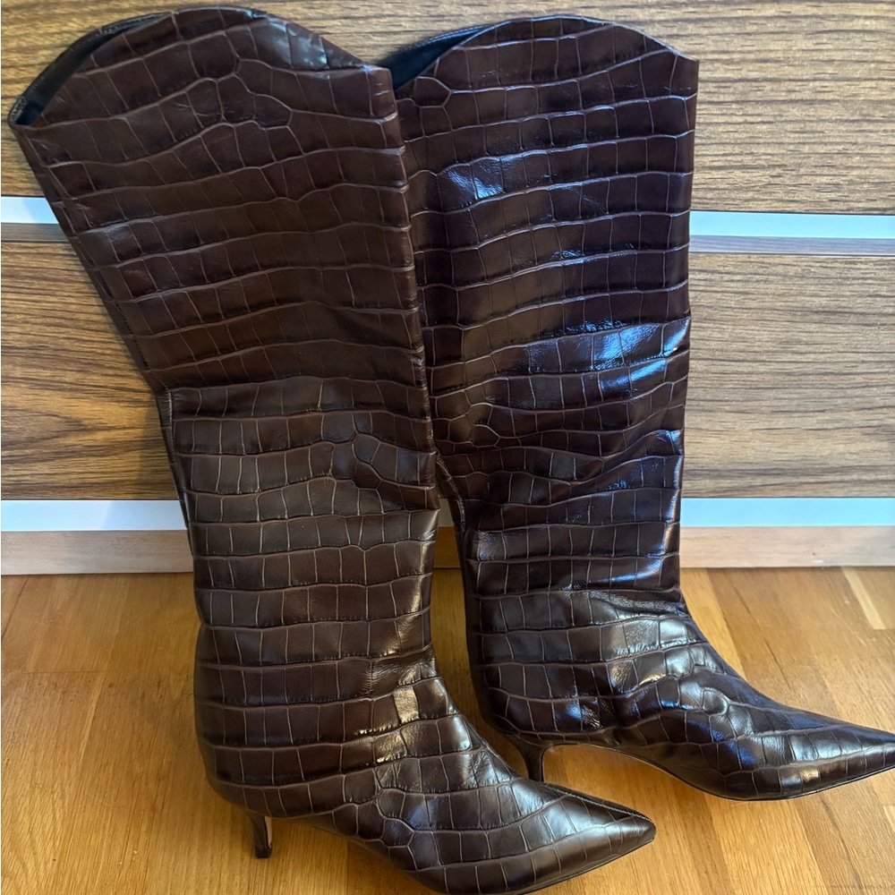SCHUTZ Dark Brown Croc-Embossed Heeled Boots